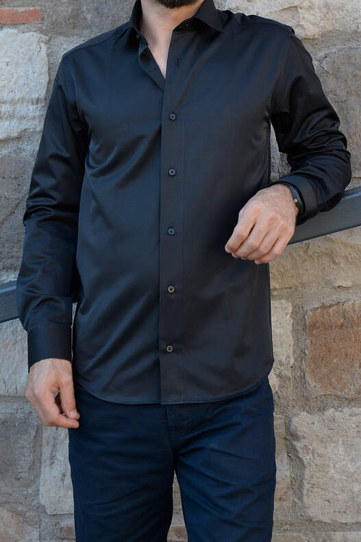Yıldız Black Slim-Fit Men's Shirt