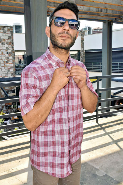 RED CREAM PLAID SHORT SLEEVE MEN'S SHIRT