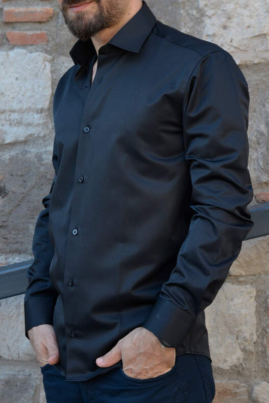 Yıldız Black Slim-Fit Men's Shirt